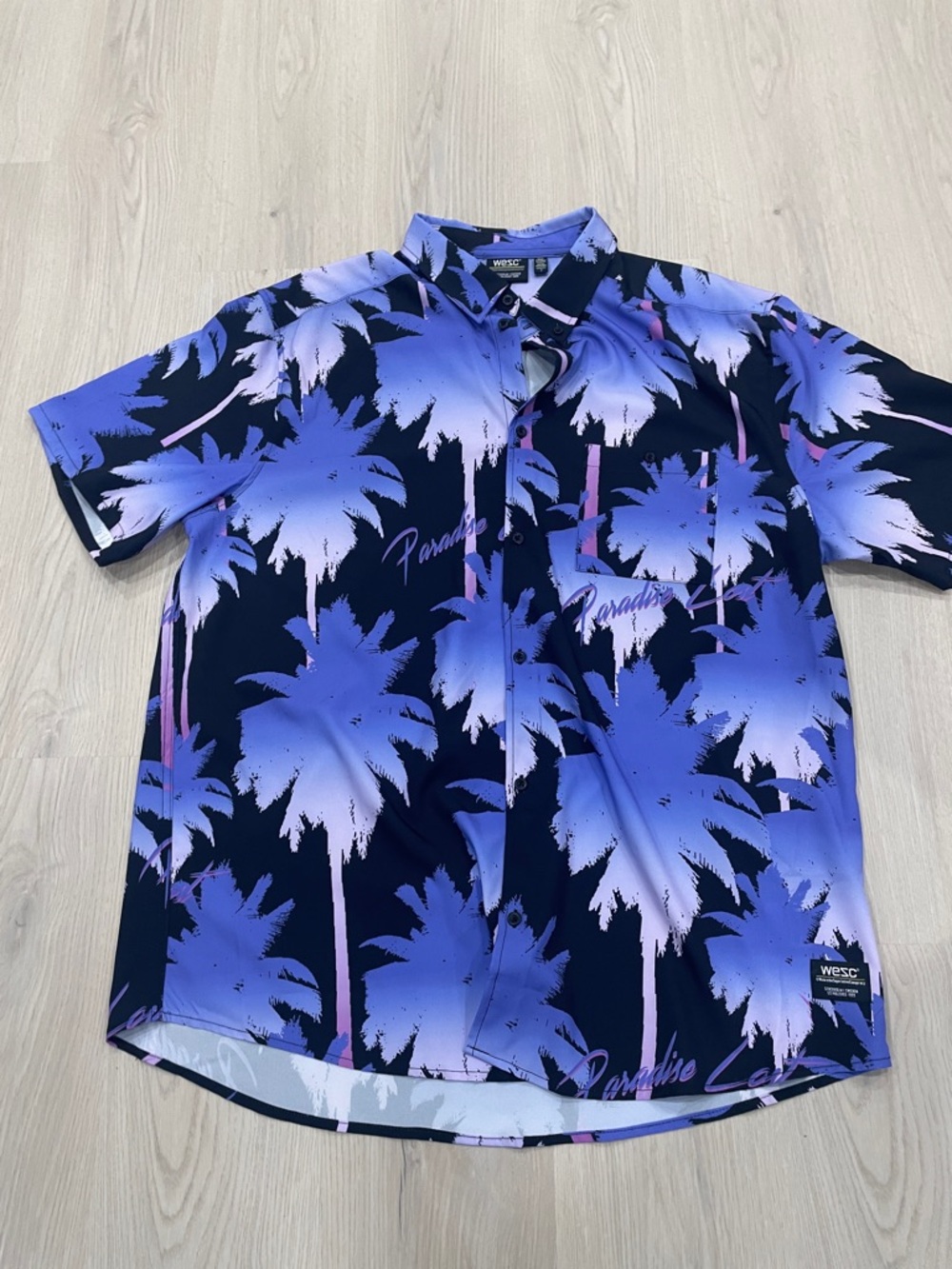 Wesc Men’s Purple & Black Palm-Print Short Sleeve Button-Up Shirt
